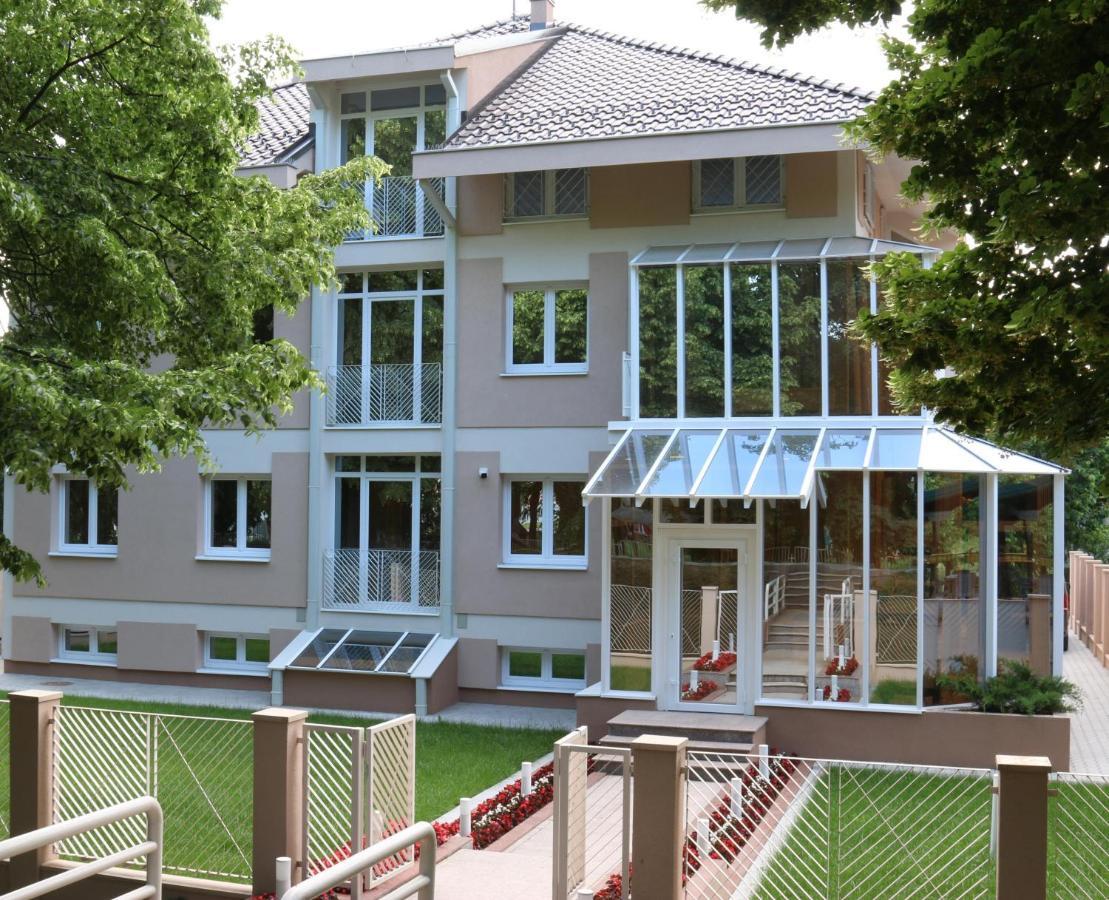 Grand Park Rooms & Apartments Čačak المظهر الخارجي الصورة
