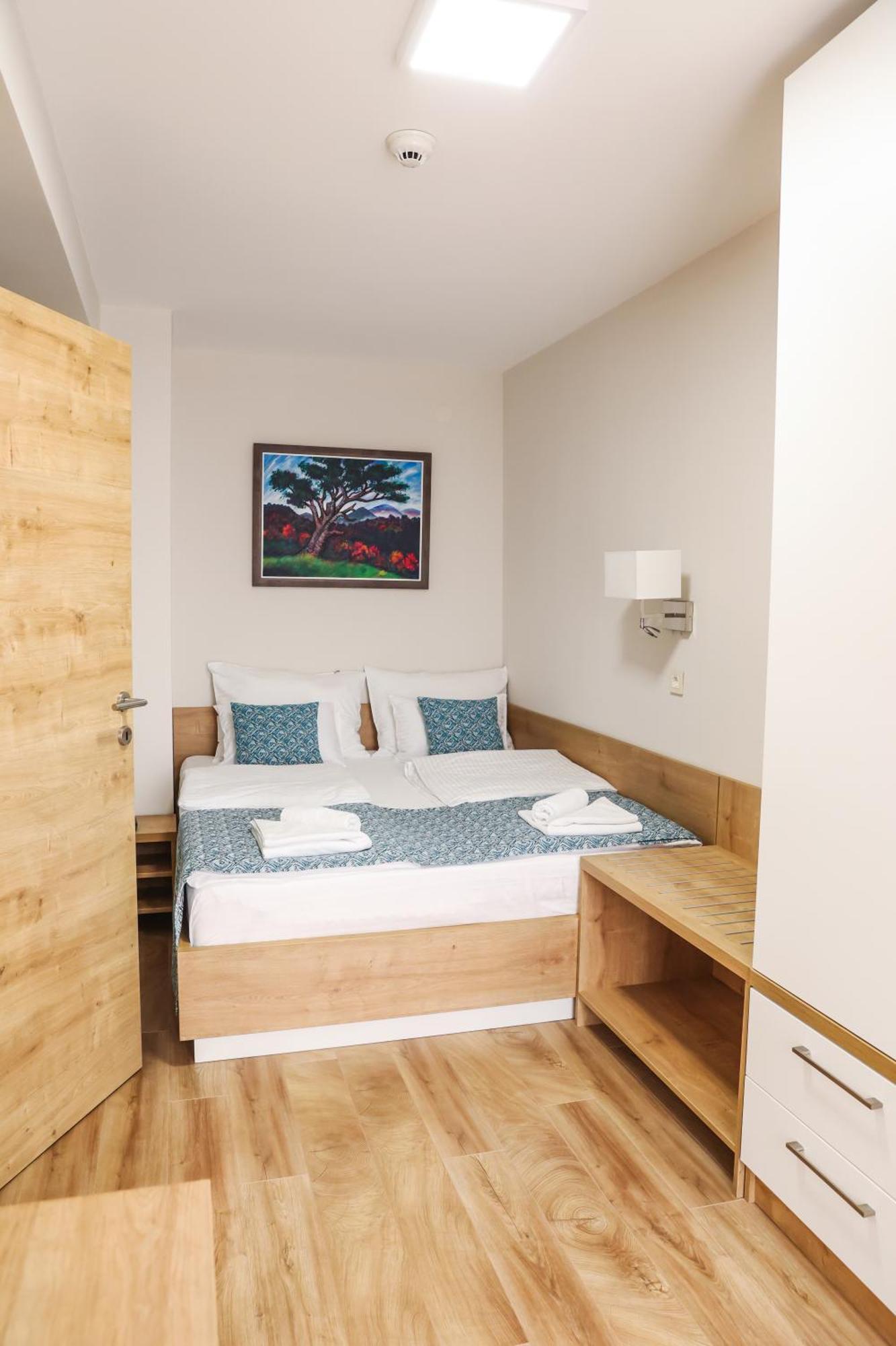 Grand Park Rooms & Apartments Čačak المظهر الخارجي الصورة