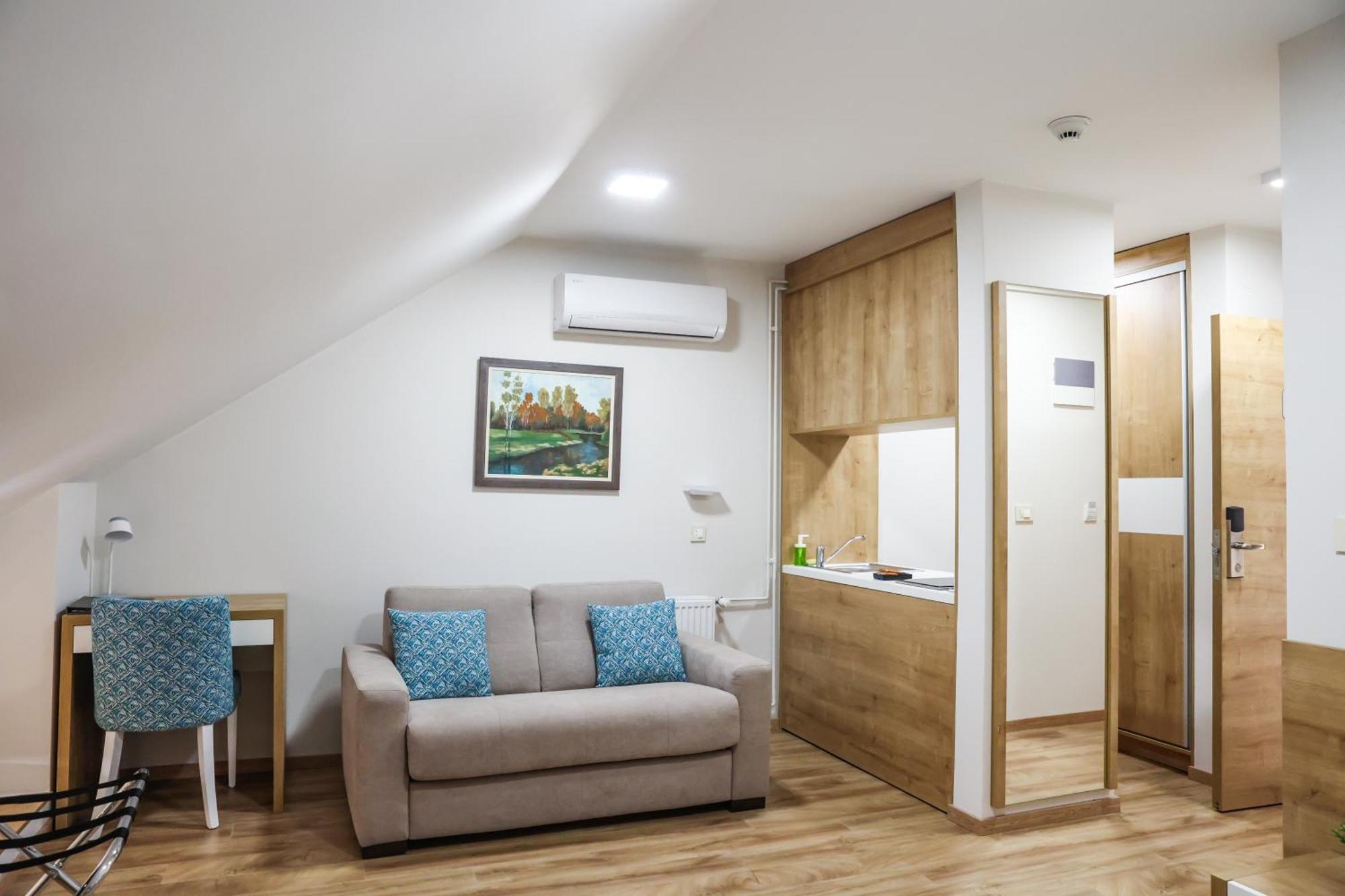 Grand Park Rooms & Apartments Čačak المظهر الخارجي الصورة