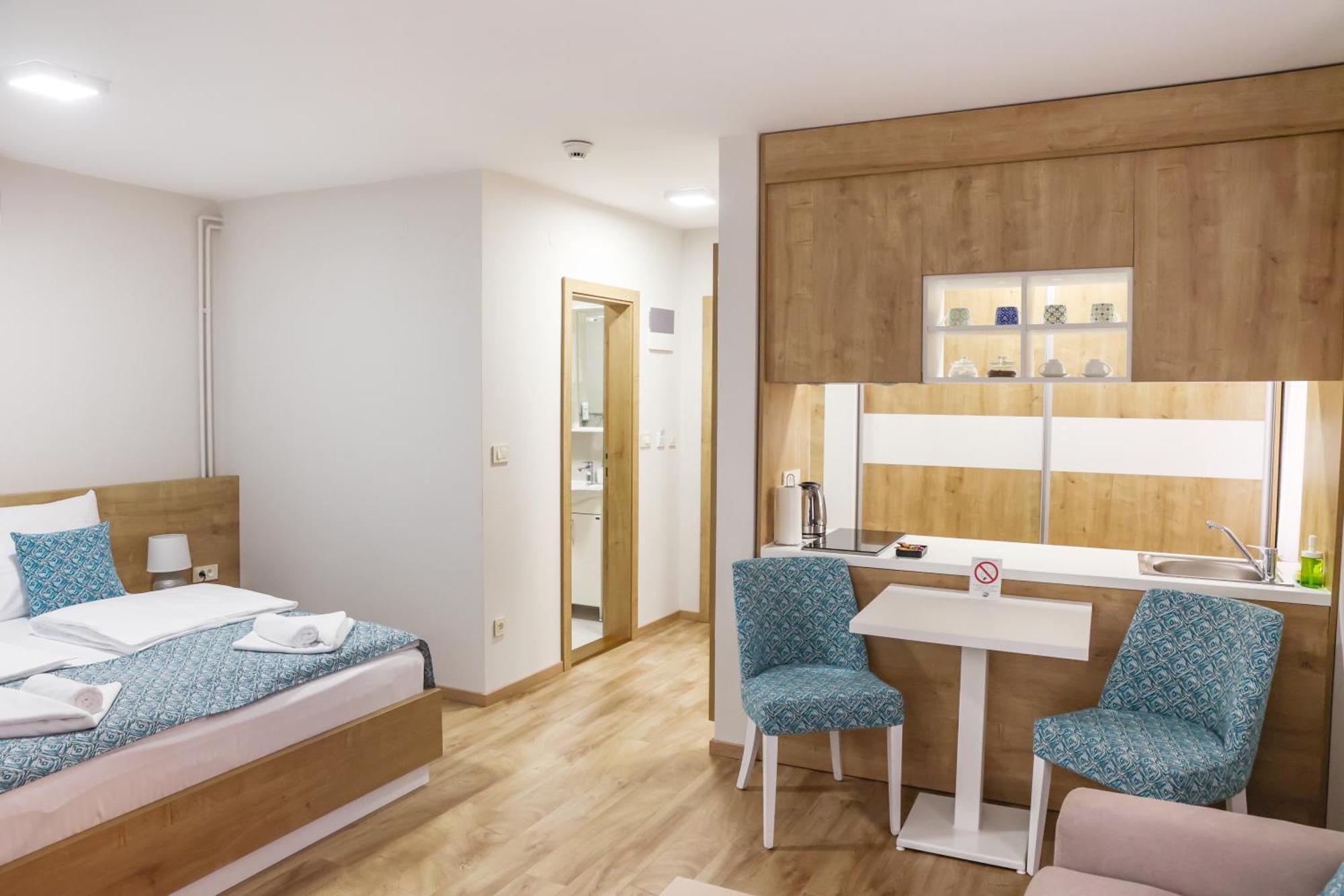 Grand Park Rooms & Apartments Čačak المظهر الخارجي الصورة