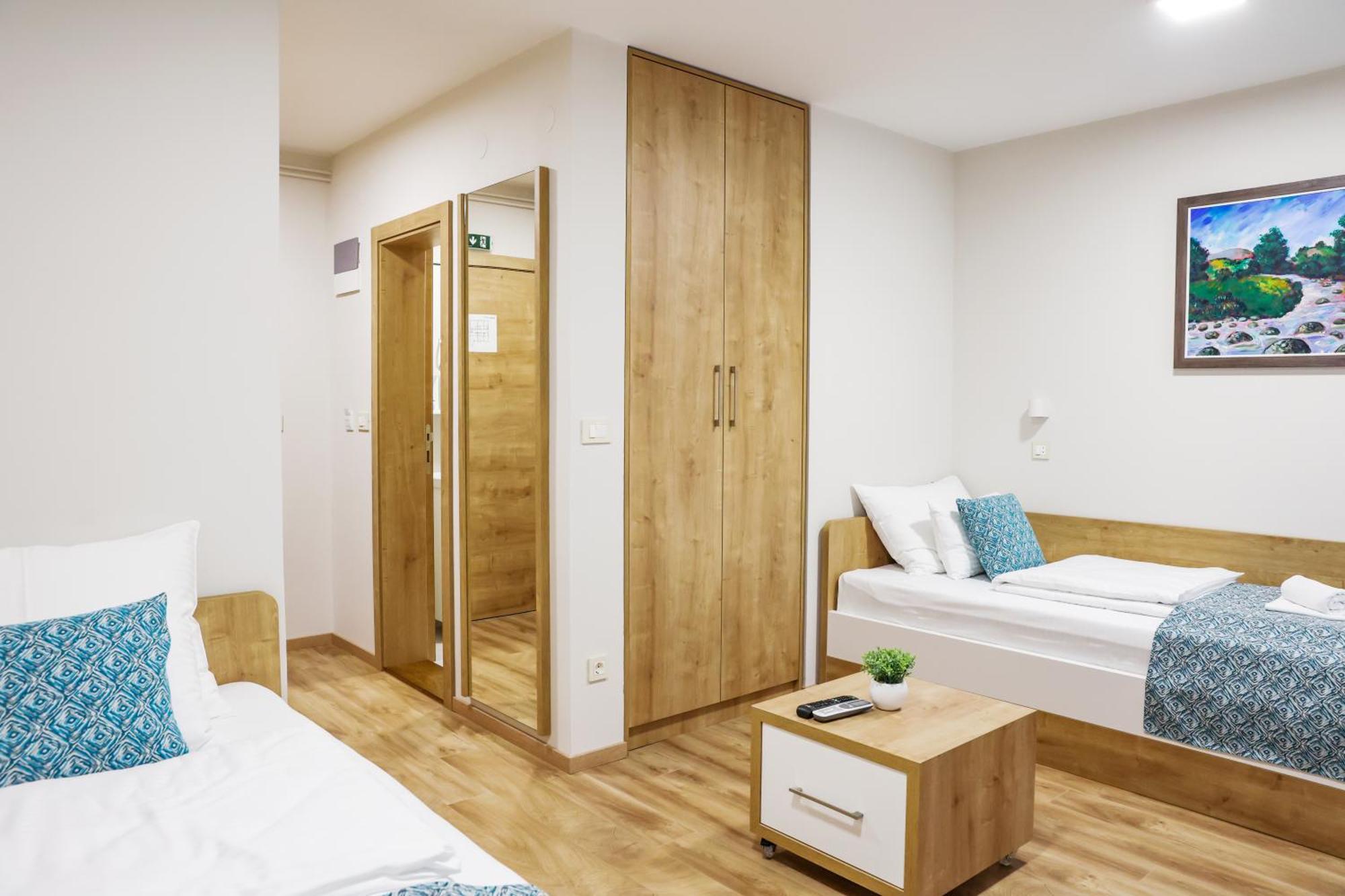 Grand Park Rooms & Apartments Čačak المظهر الخارجي الصورة