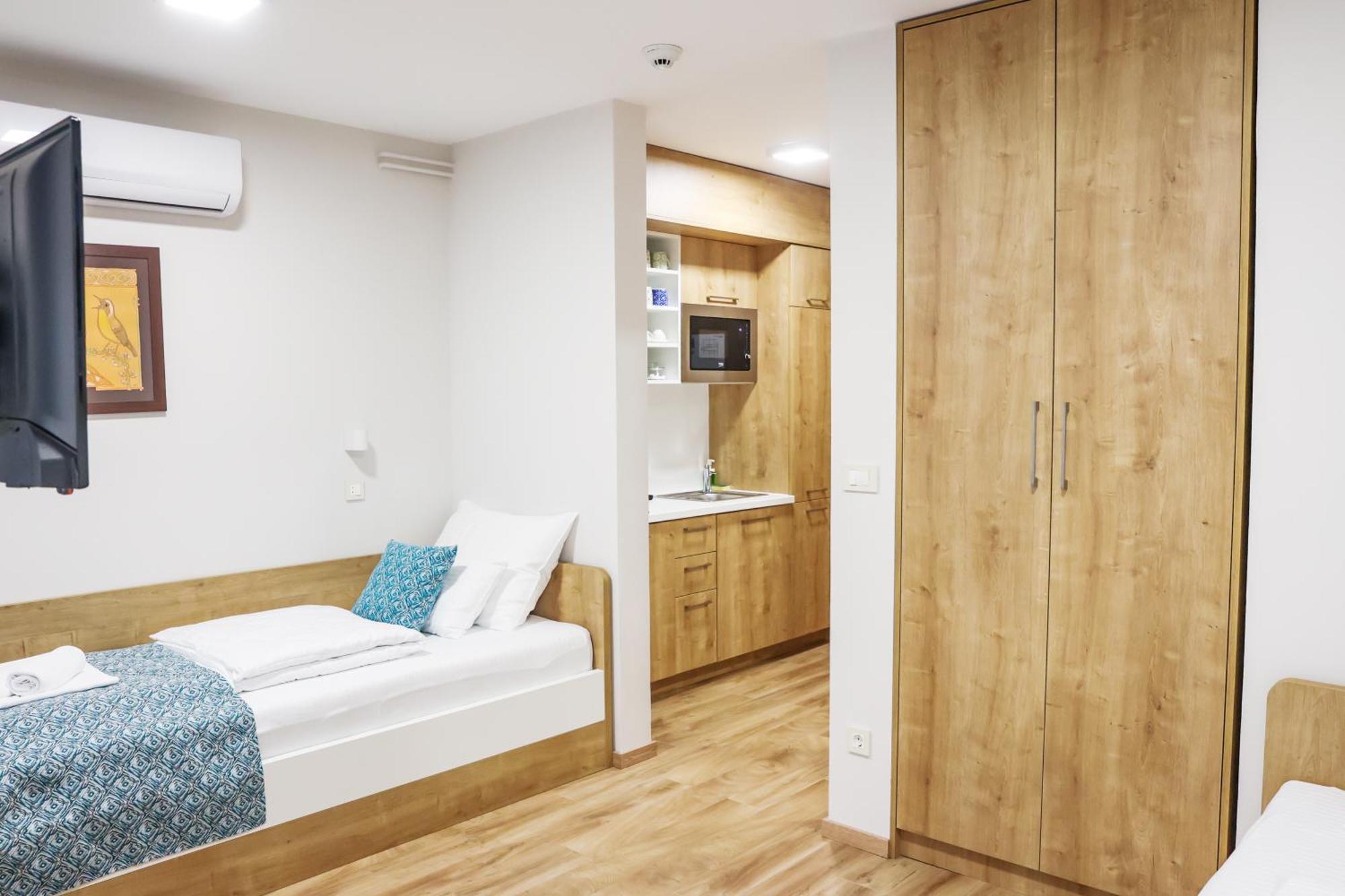 Grand Park Rooms & Apartments Čačak المظهر الخارجي الصورة