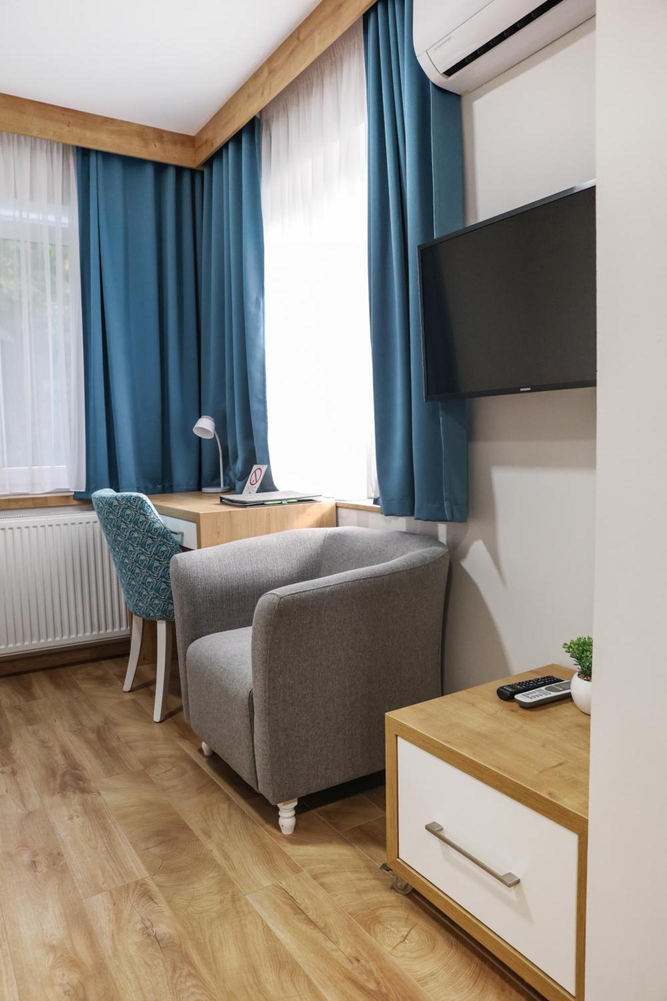 Grand Park Rooms & Apartments Čačak المظهر الخارجي الصورة